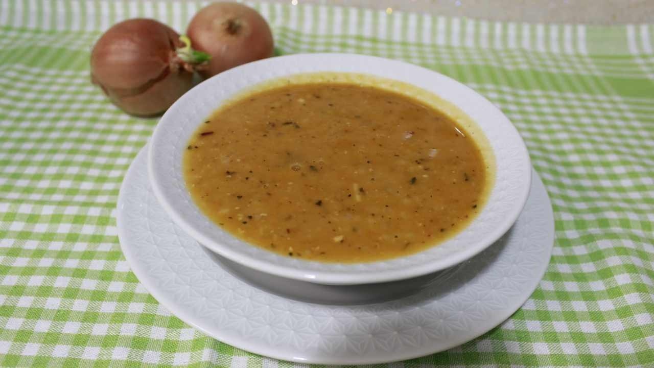 Ezogelin Çorbası Nasıl Yapılır? Lokanta Tadında Tam Ölçülü Tarif