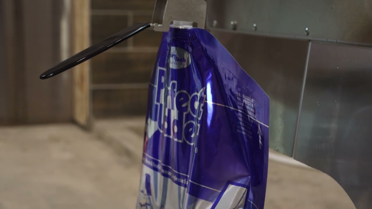 Using the Perfect Udder® BagFiller 1B