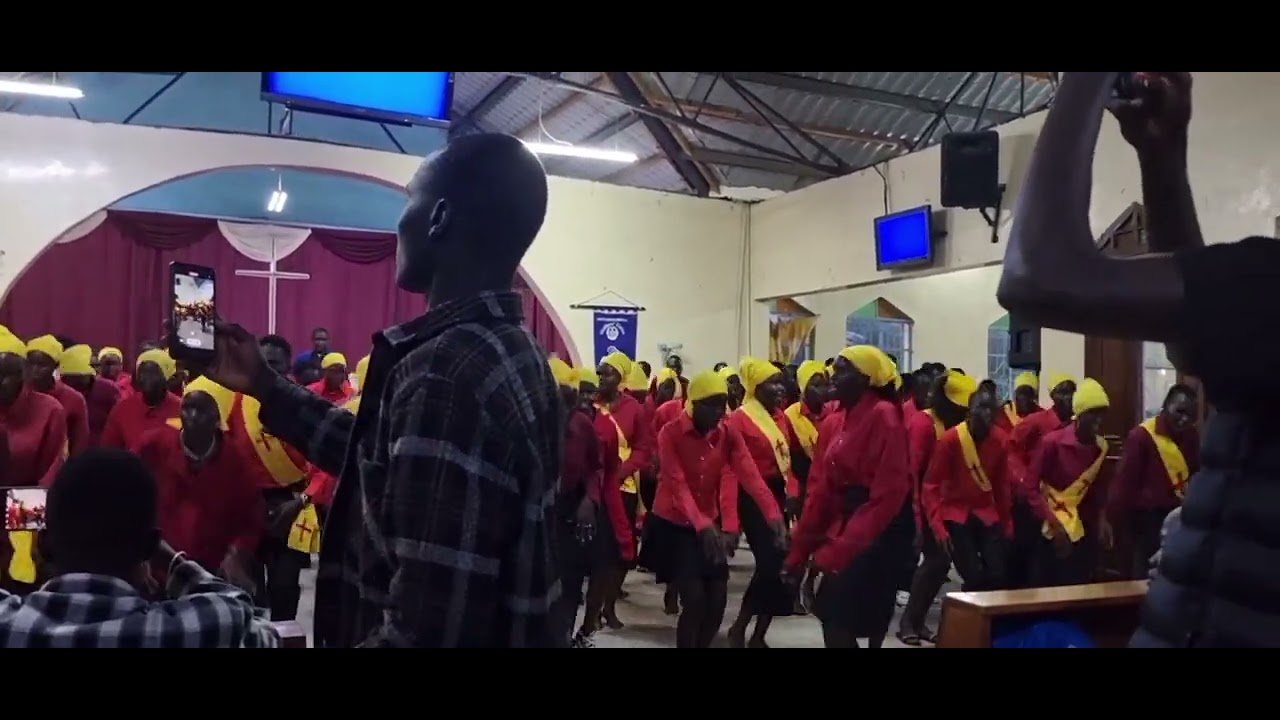 YOUTH DE NAIROBI AREA CELEBRATING BACK TO SCHOOL