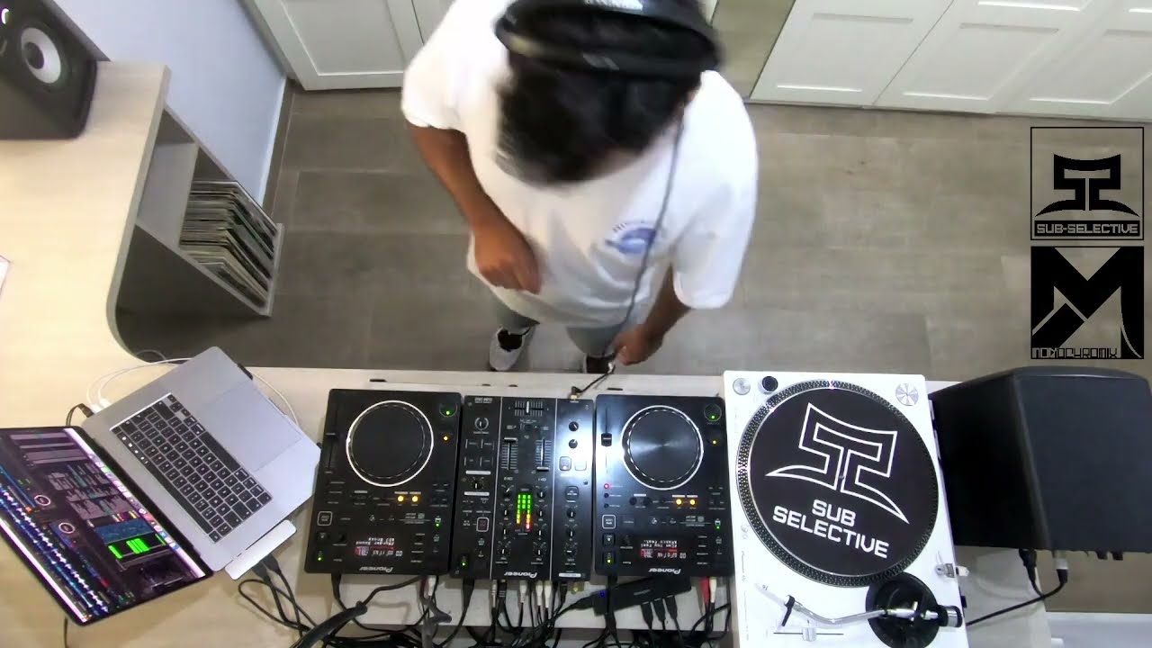 Monochromix Breakbeat Stream