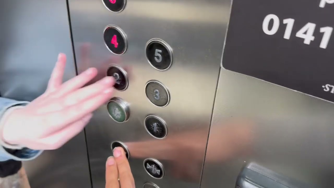 Unknow Schindler Elevator in Shopping Center St. Enoch in Glasgow