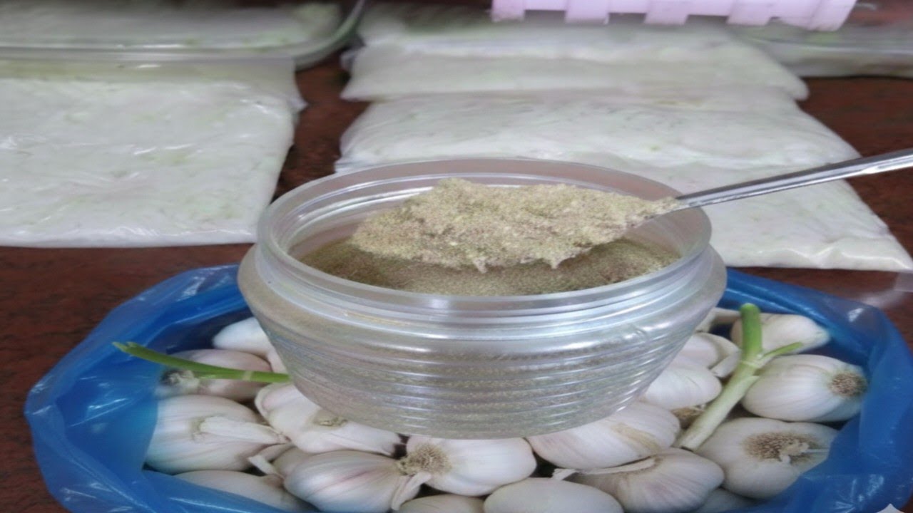 سر المصانع في تفريز الثوم معلقة واحدة لو ضفتيها هيفضل ابيض وطازة معاكى  #تفريز_الثوم وعمل التوم بودر