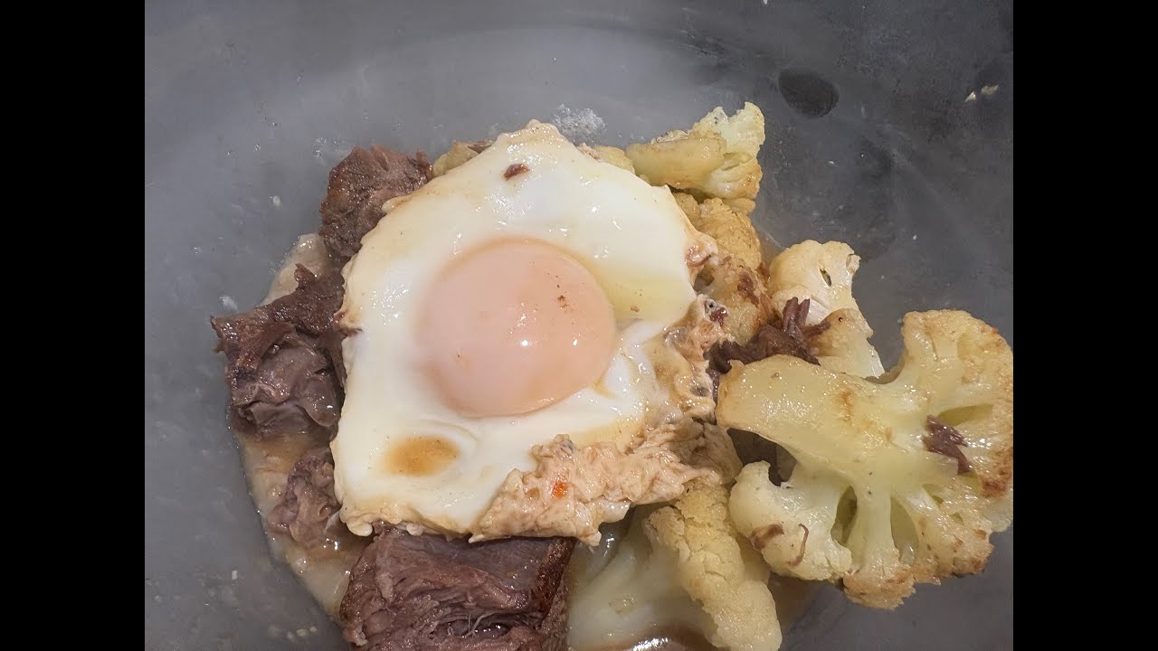 Beef Shank & Cauliflower on Oatmeal (with an egg drop at 6:03)