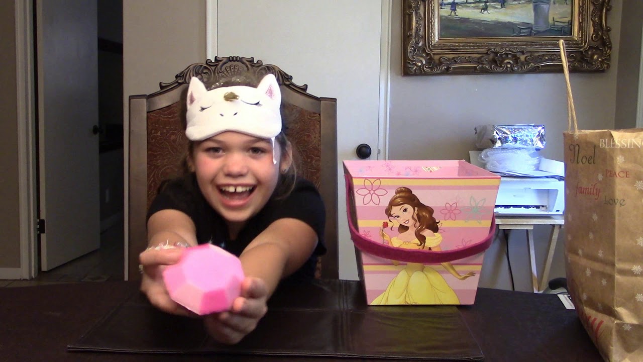 Blindfolded Squishy Challenge