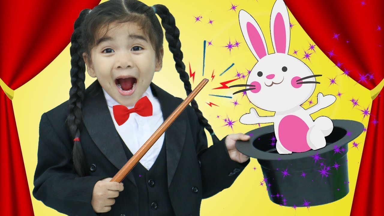 Suri Performs Kids Magic at her Magic Show w/ Funny Toys for Kids