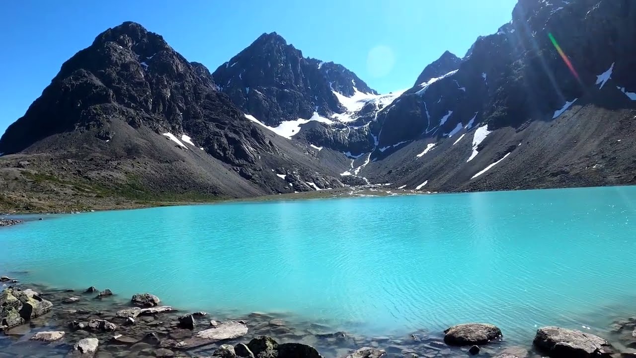 Bl&aring;vatnet