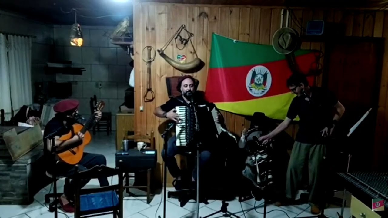 Beliscando o coração(João A. Pretto/Os Monarcas)uma nova Pandeirista no grupo #musica #culturagaucha
