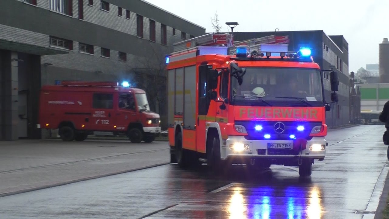 [Wasserrettungseinsatz]  Einsatzfahrten Feuerwehr Mülheim a. d. Ruhr zum Wasserrettungseinsatz