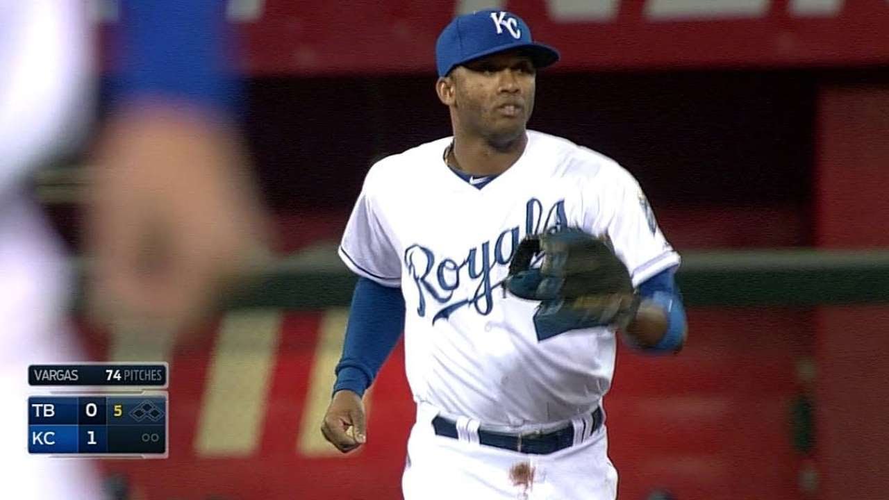 Escobar makes diving stop for force at second