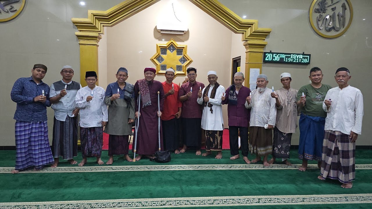 FULL TARAWIH MALAM K 13 RAMADHON & BRBAGI MINYAK AL HIKMAH ABAH SUKA DI MASJID AL MUJAHIDIN KOPASSUS