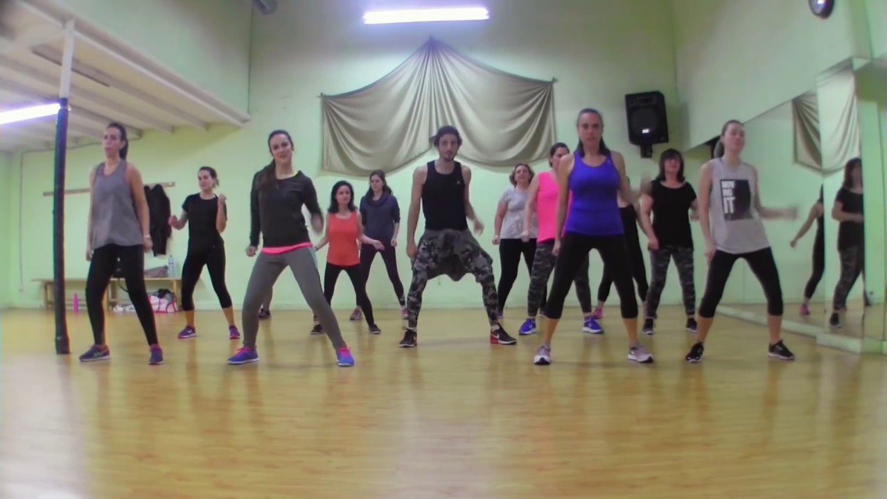 Chained to the rhythm - Katy Perry Cover - Pau Peneu dance Fitness Coreograpy