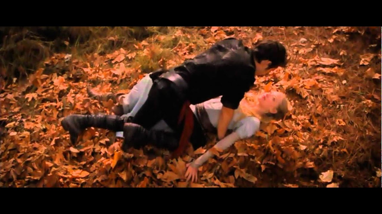 escena la chica de la capa roja