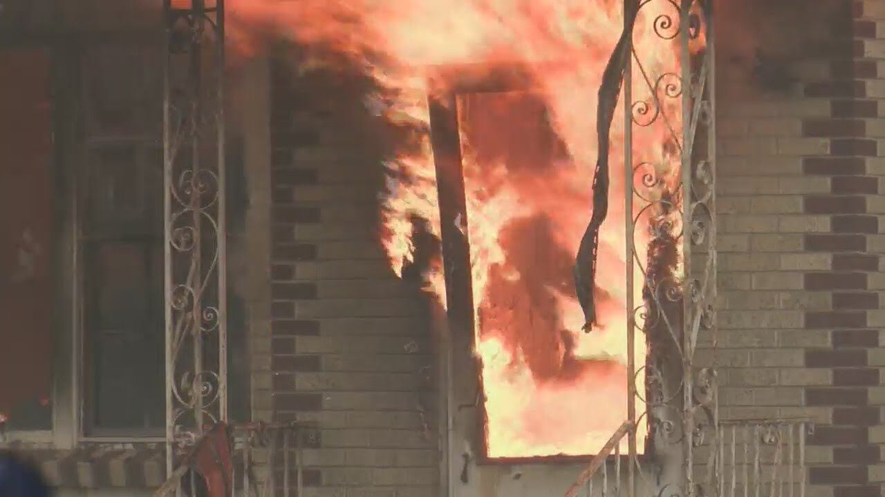 House fire along U.S. Highway 65 in Pine Bluff destroys vacant home, causes traffic backups