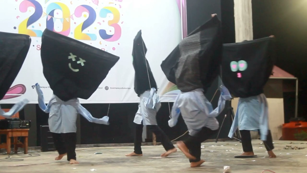 TARI SARUNG BIKIN NGAKAK
