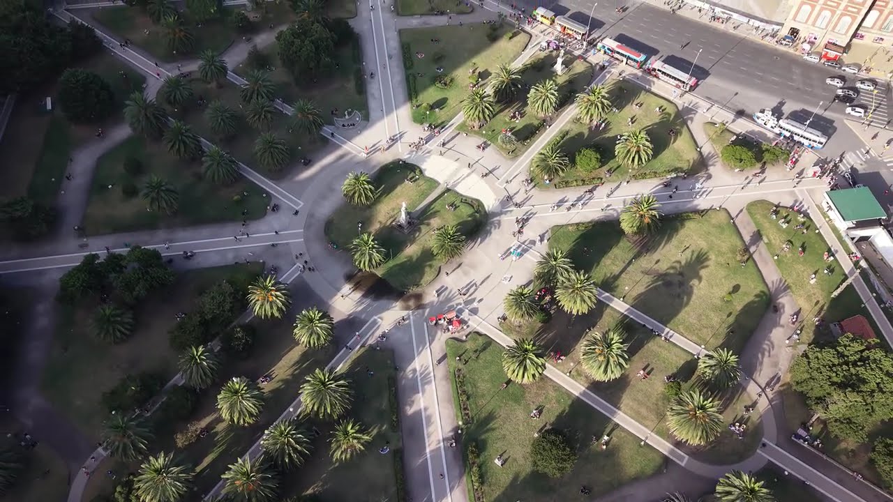 Mar del Plata – De Plaza Colón al Casino y la Histórica Rambla (Drone)