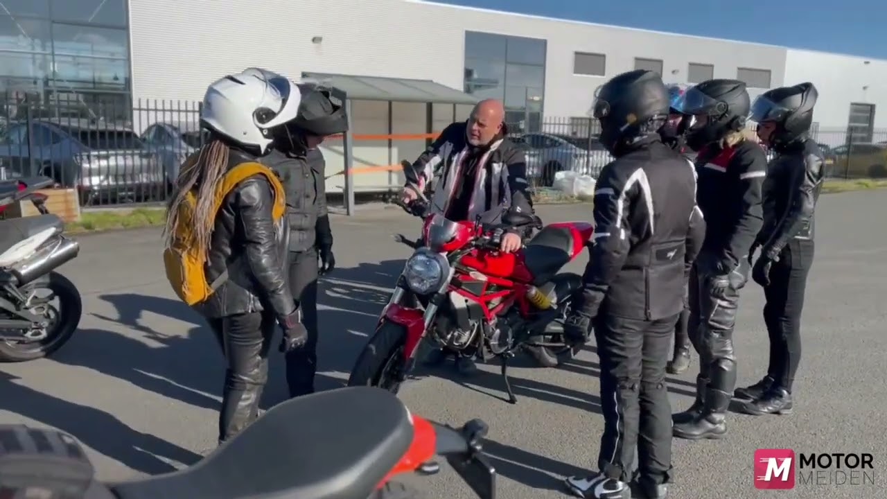 Motogymkhana / behendigheidscursusl MOTORMEIDEN.TV