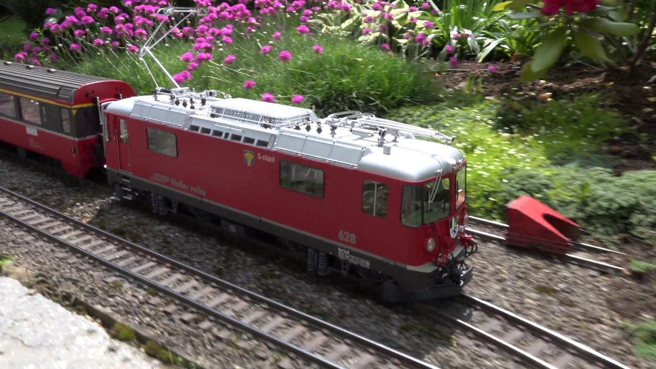Elektrolokomotive RhB Ge 4/4 II als Kiss-Modell
