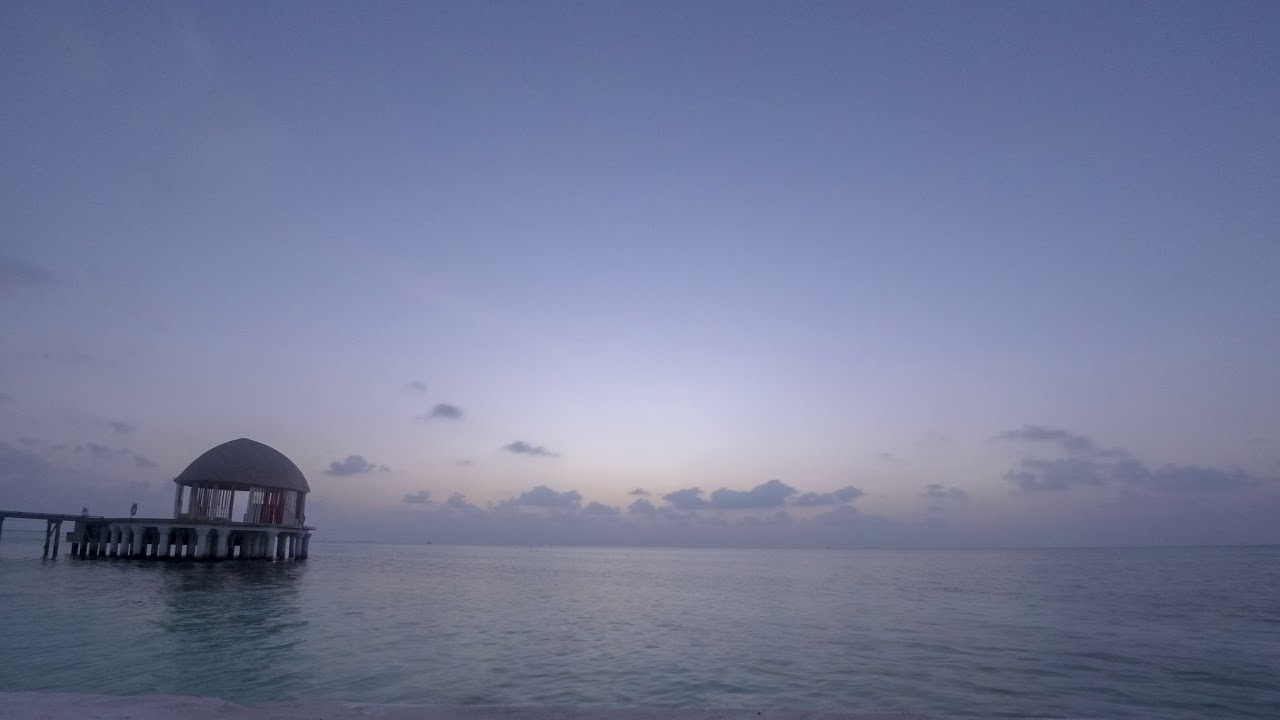 Ozen Maadhoo - Maldives sunset 19.12.2018