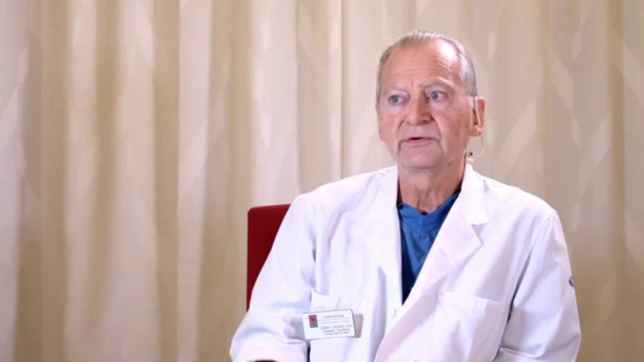 Henrik Ahn svarar på frågor om hjärtklaffsoperationer
