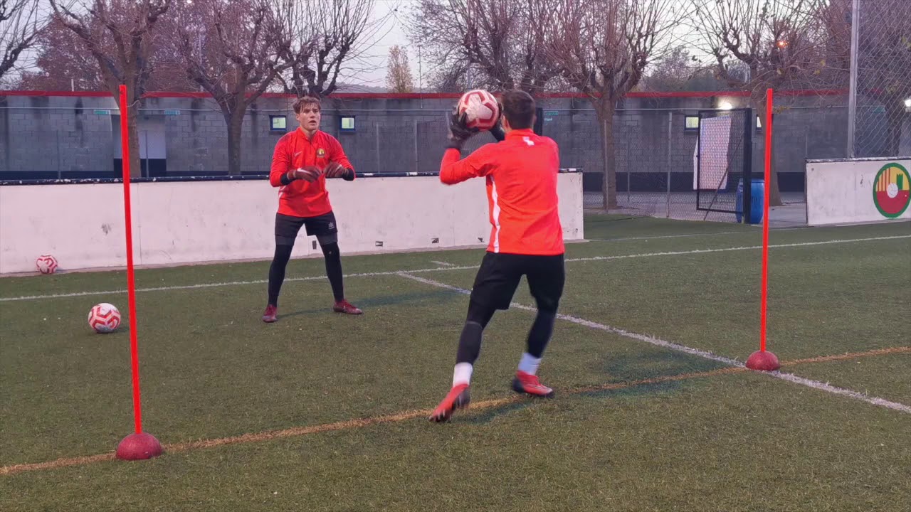 Training dreams. Juvenil División de Honor Jabac Terrassa. Gk coach: Manu Patricio