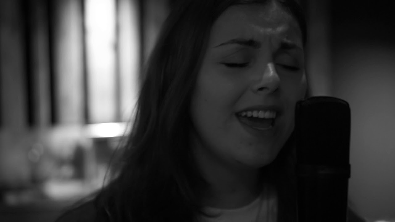 Shallow (A Star Is Born) - Lady Gaga, Bradley Cooper (Cover By: Myrthe Hendrix & Remon)