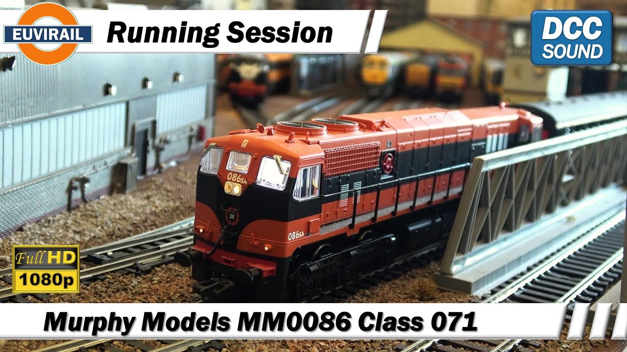Murphy Models MM0086 Irish Rail Class 071 CIE Supertrain Livery with MM0055 DCC Sound, Lima Mk1 rake