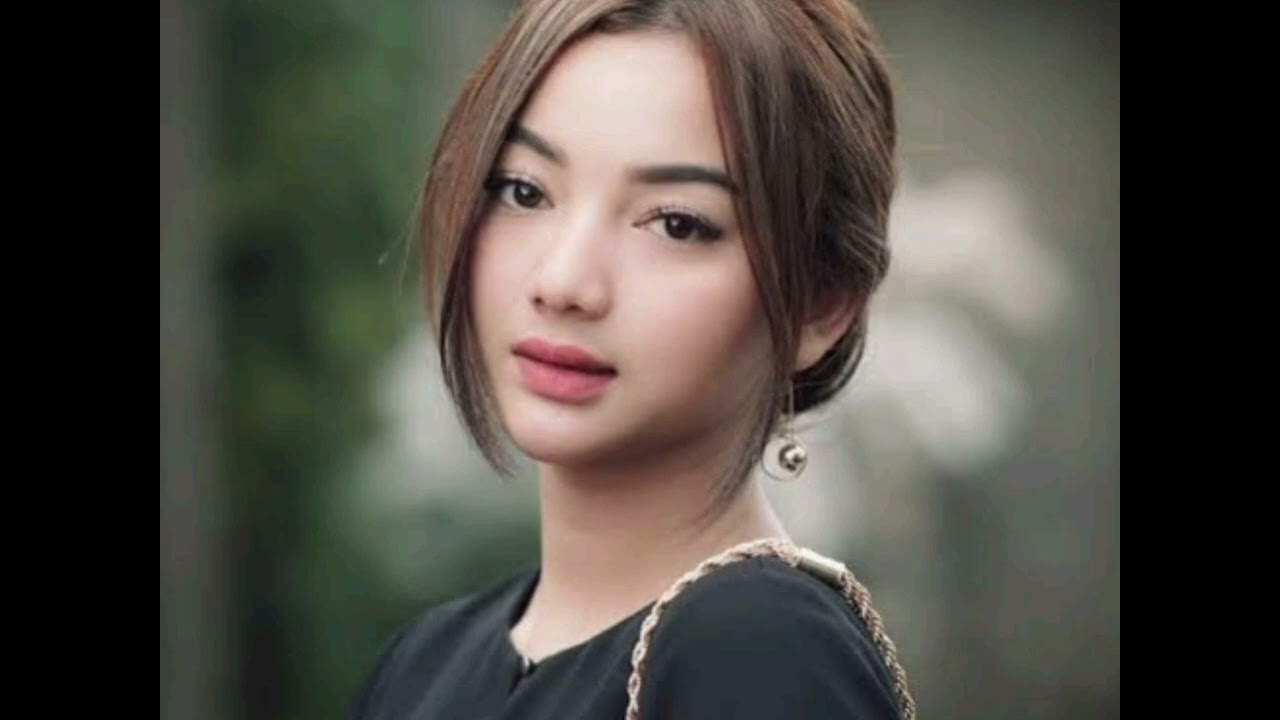 🇮🇩Terbelenggu Rindu Episode 452 – Amira Mendapat Kado Misterius yang Mengancam