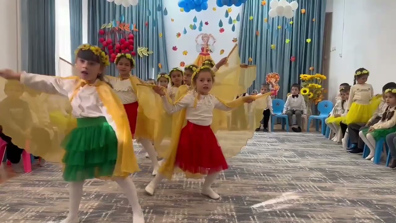 Танец «Осенняя фантазия»  Старшая группа