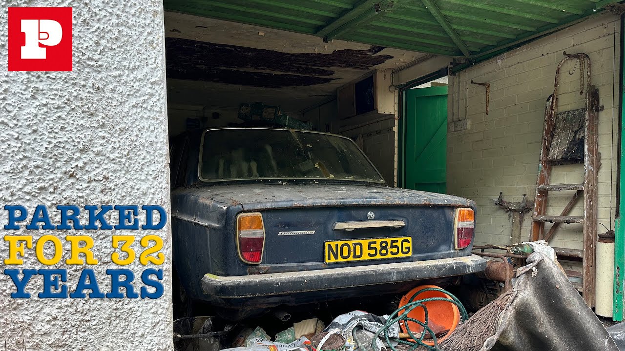 Rescue mission? A pair of Volvo 144 automatics from the 1960s stored in a garage since 1992