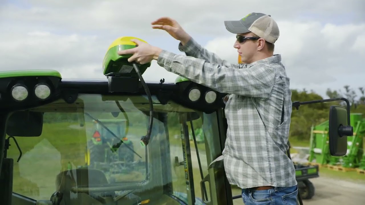 John Deere Tractors | AutoTrac&trade; on the 5m and 6M Tractors