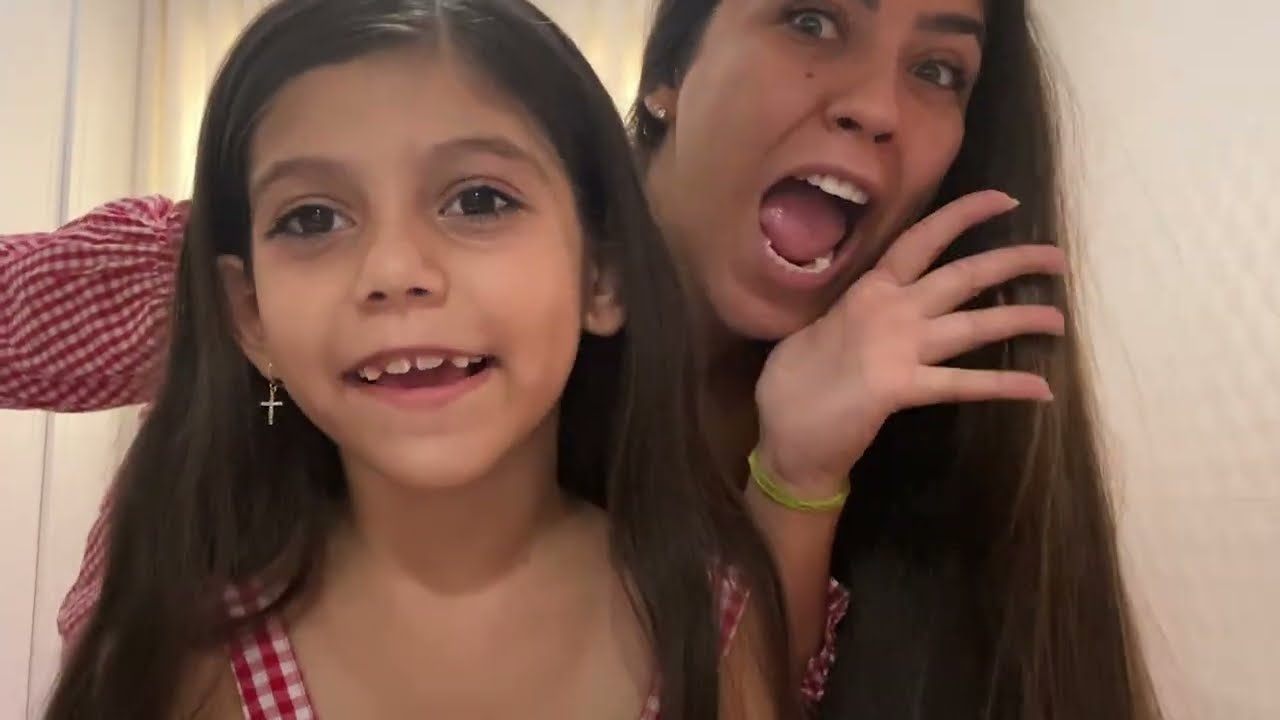 APRENDENDO A ME MAQUIAR COM A TOTO E COM AS MAKES DELA !!!