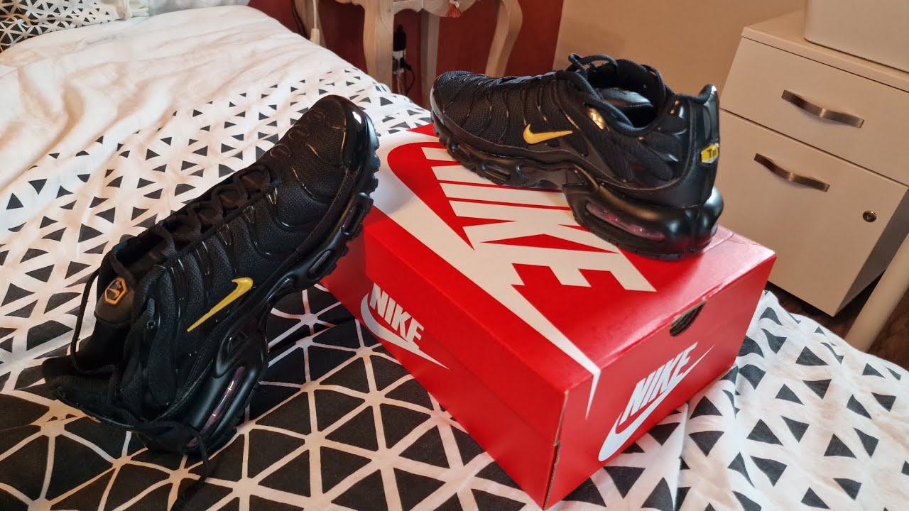 nike air max plus noir doré éruption solaire gris fumé / tuned 1 triple logo