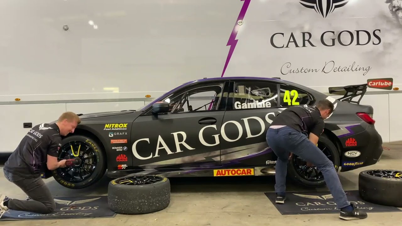 Car Gods BTCC Challenges - Morgan vs Gamble - Challenge #7 - 'Wheel Change Challenge'