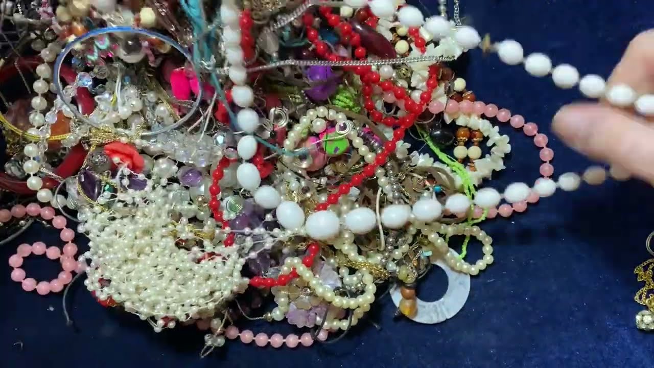 Part ONE | New Years Day Hangover Cure Jewellery Unbagging | Huge Detanglement- But Worth it!