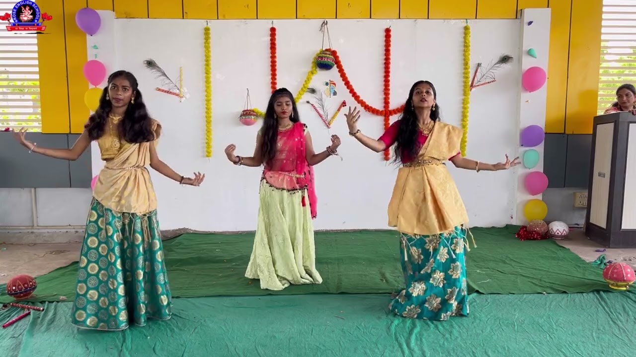 Radha Rani Lage I Dance Performance I By Rose English School Students