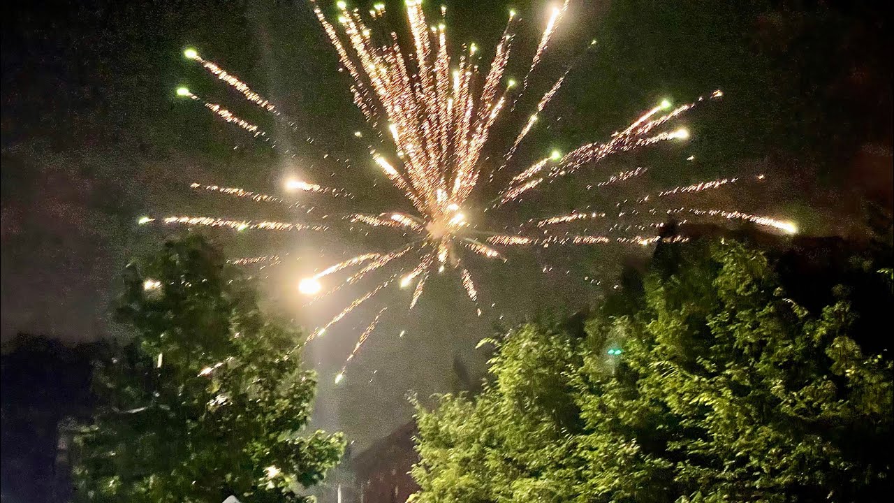 Live in NYC (July 4, 2021) 🇺🇸 - Manhattan 4th of July Fireworks