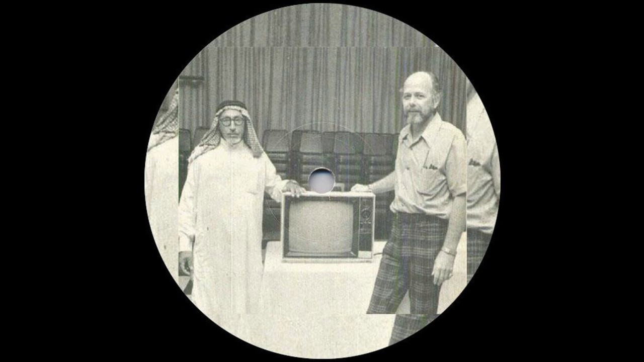 The White Man & The Arab - Face