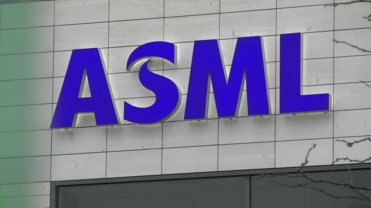 ASML shares drop as China export licenses pulled | REUTERS