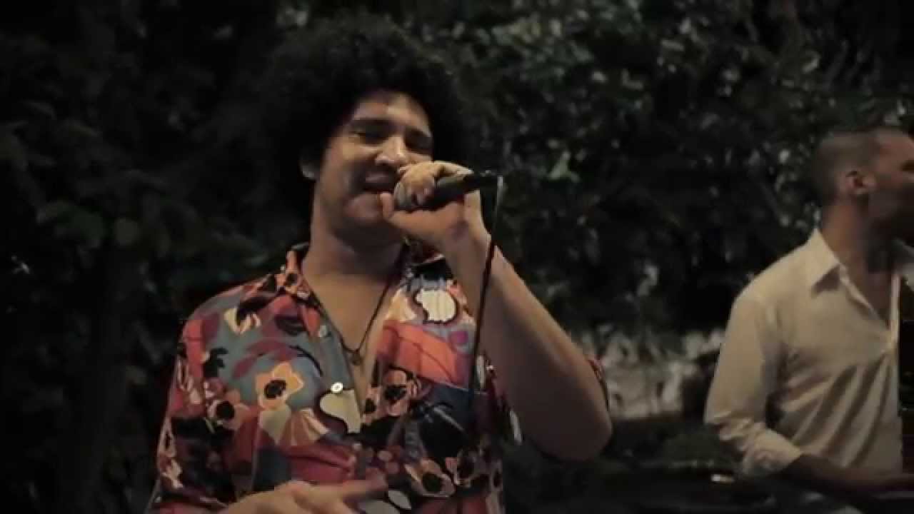 PERNETT / HOY ES MAÑANA : AMPLIFICADO (BARRANQUILLA, COLOMBIA) EN VIVO