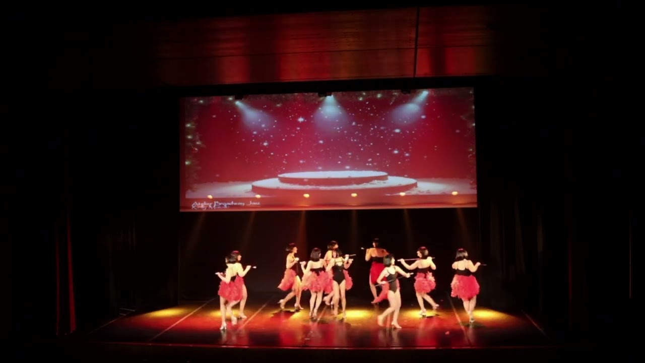 Christmas on Stage'25 - ATELIER BURLESQUE
