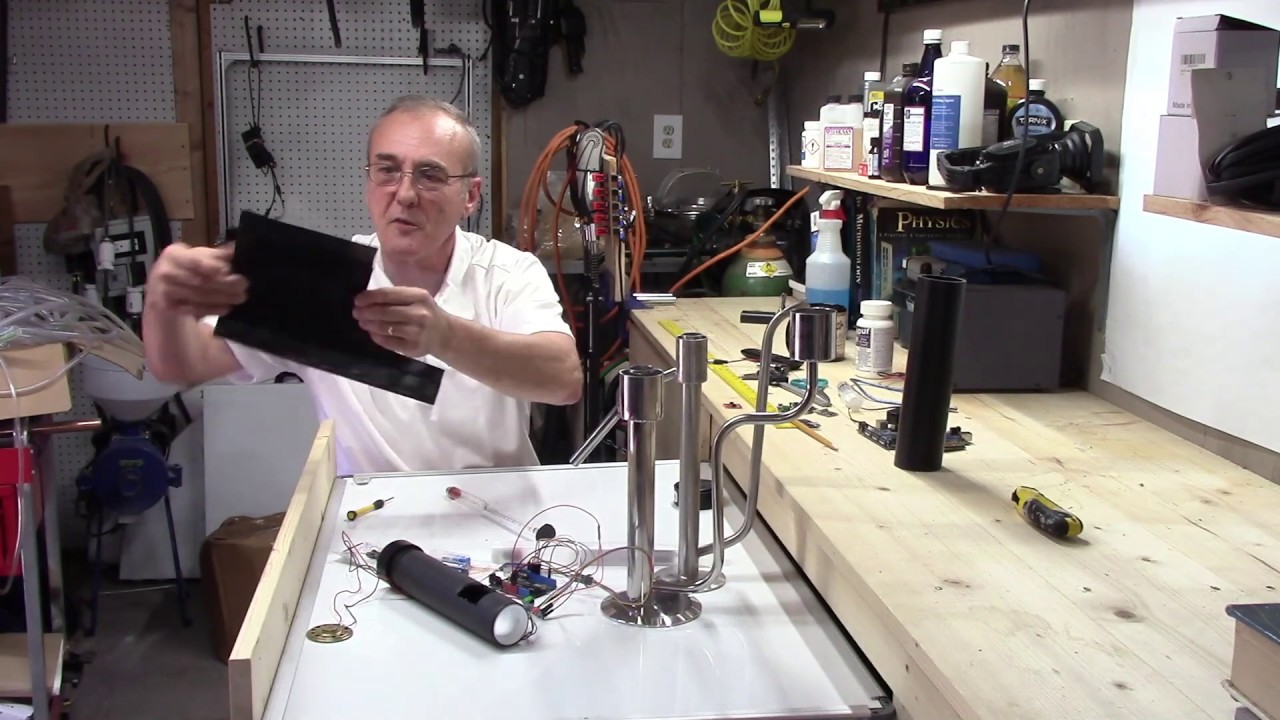 PARROT HEAD AUDIBLE PROOF AND TRALLE HYDROMETER