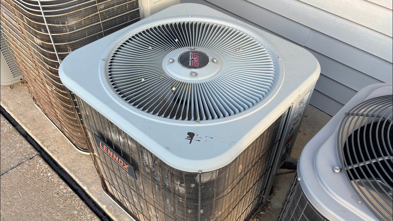 1995 Lennox “Total Comfort Systems” 10ACB 2 ton central air conditioner starting up and running!
