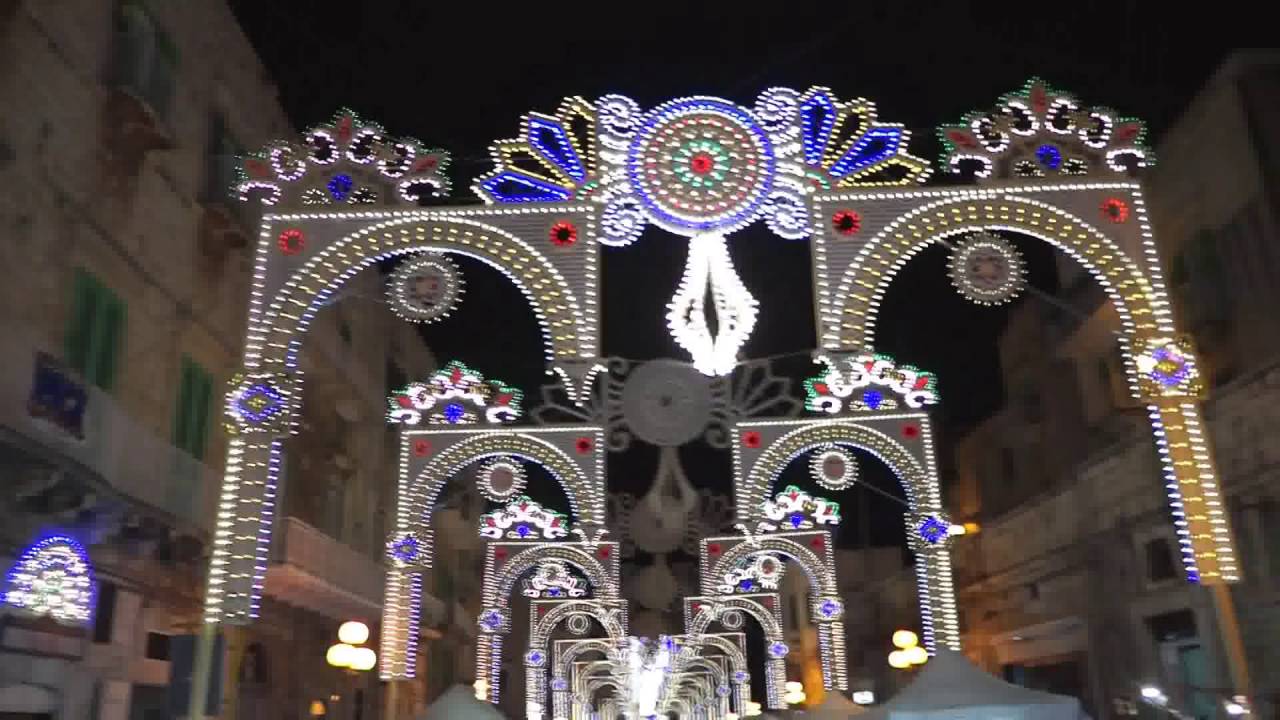 Spettacolo Accensione Luminarie ditta 