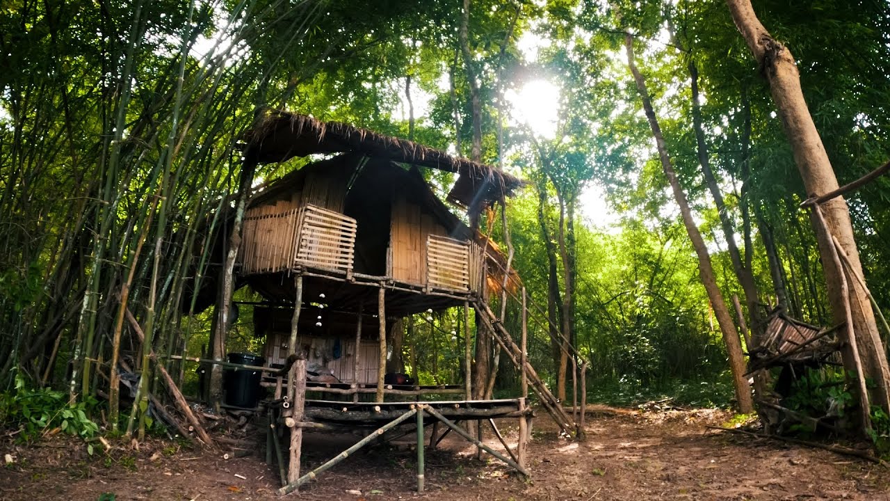 บ้านต้นไม้กลางป่า ฝนตกไม่รั่วซึม พร้อมพักอาศัยหลังคาสมบูรณ์