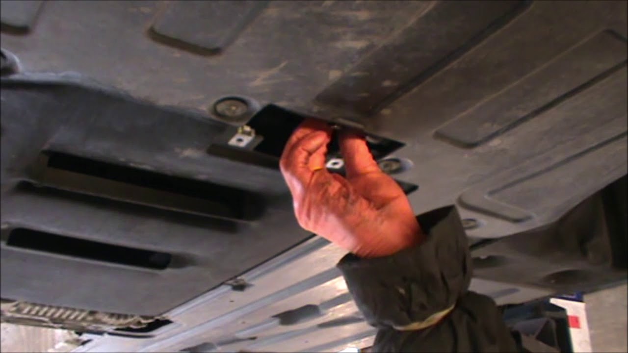 BMW X3 2014 20d xDrive oil and oil filter removal replacement