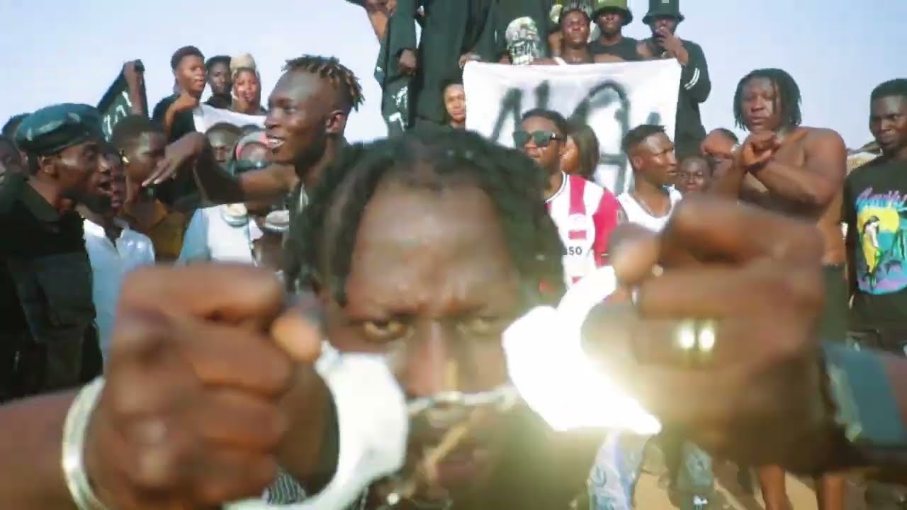 Kosa Pic feat Moustapha Sakande - Maco (Clip Officiel)