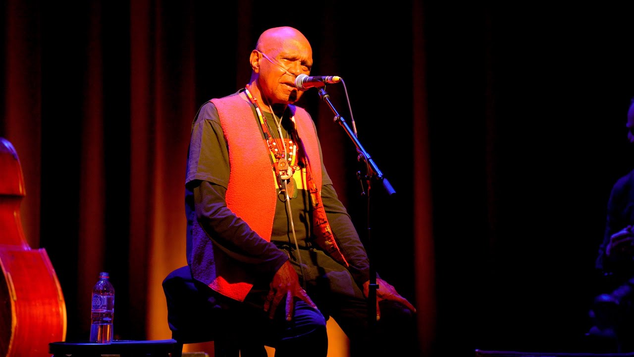 LIVE Archie Roach Performing Beggar Man at the Princess Theatre 2022