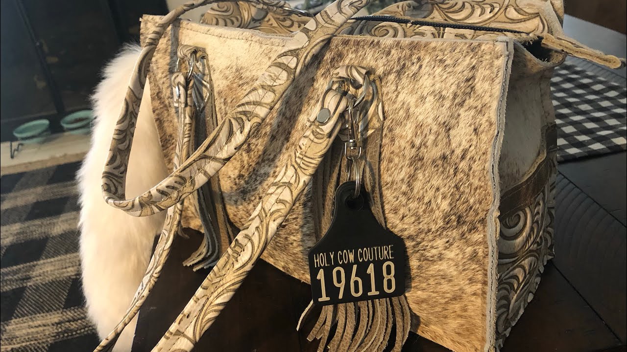 What's In My Bag! Holy Cow Couture Small Town Tote!