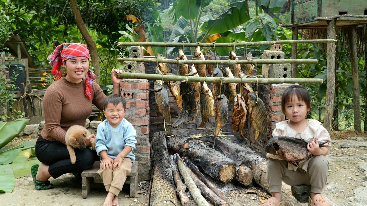 Catch fish by hand with my little son, make smoked fish to sell at the market