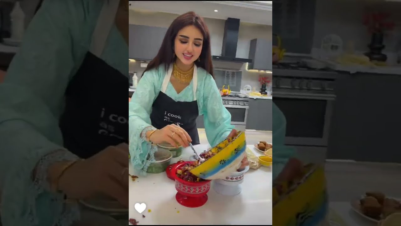 وأخيرا فطور رمضان عائلة اميره وعبد الرحمن أكل جاهز لحوم بتشهي مع ايلين 😋 عائلة ميرو 